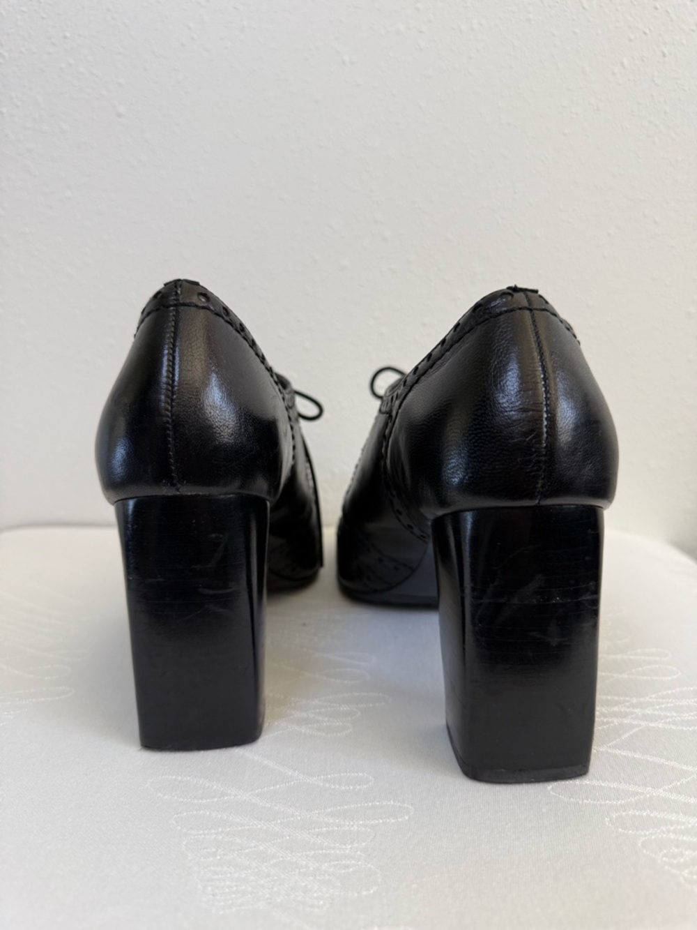 Franco Sarto Devote Black Leather Oxford Heels Size 9 Wingtip Brogue - Picture 4 of 8